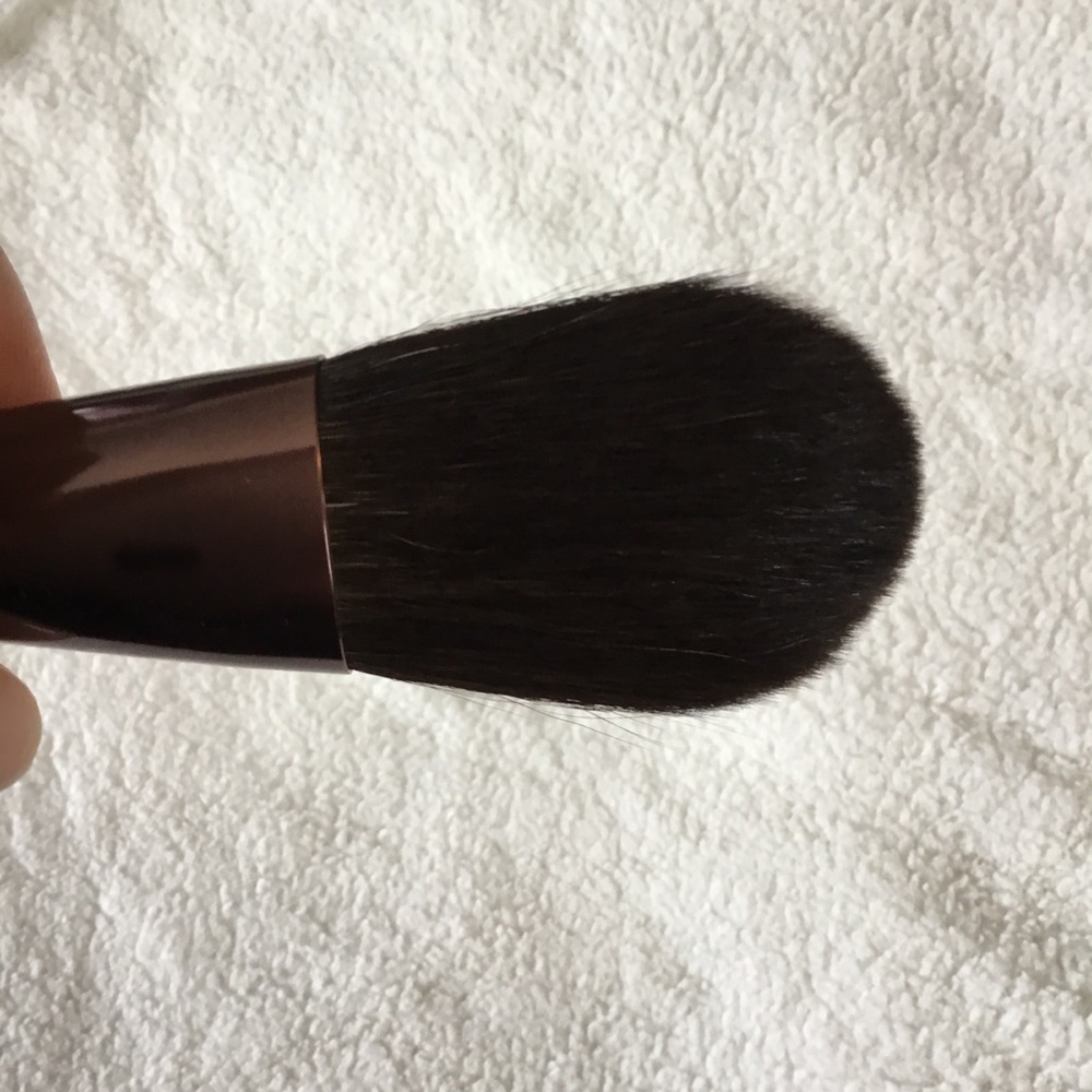 Shiseido Black Handle with Rose Metallic Ferrule Face Brush - Picture 10 of 16